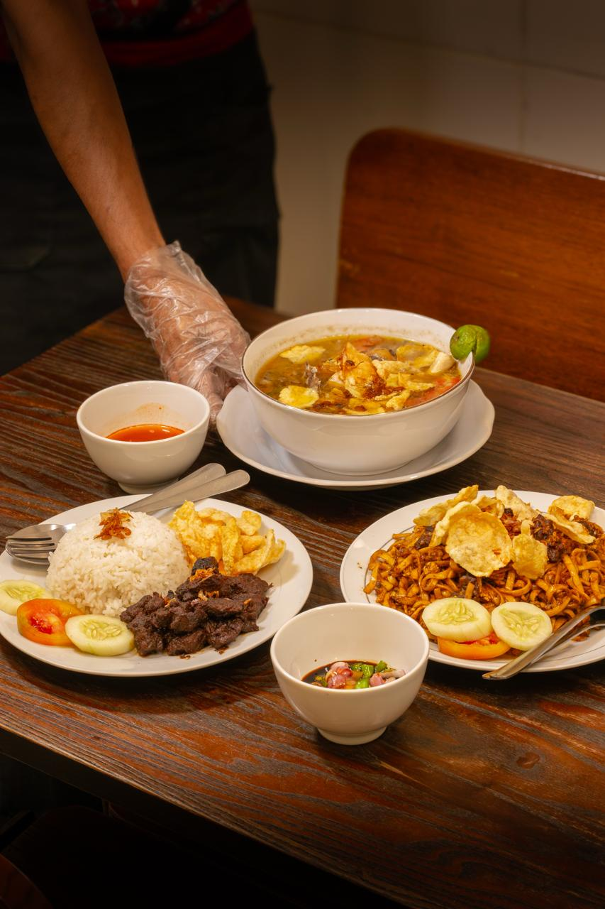 Pilihan menu NasGorKam BonSir untuk acara
